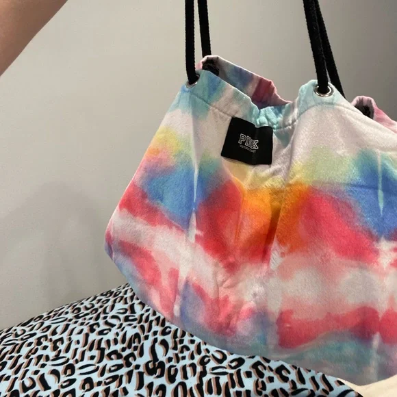 Victoria’s Secret PINK Packable Towel Tote - Picture 9 of 9